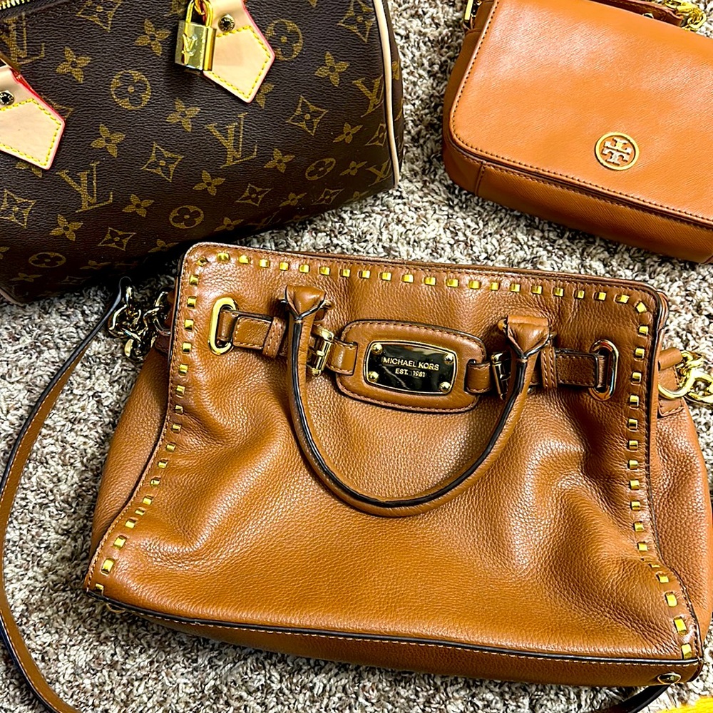 SALE!! Michael Kors Handbag